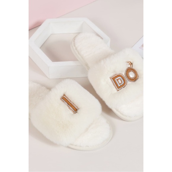 Faux Fur Open Toe Slippers - Picture 2 of 8